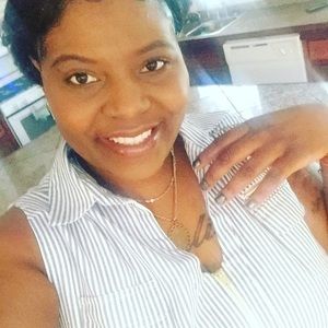 Meet your Posher, Antonisha